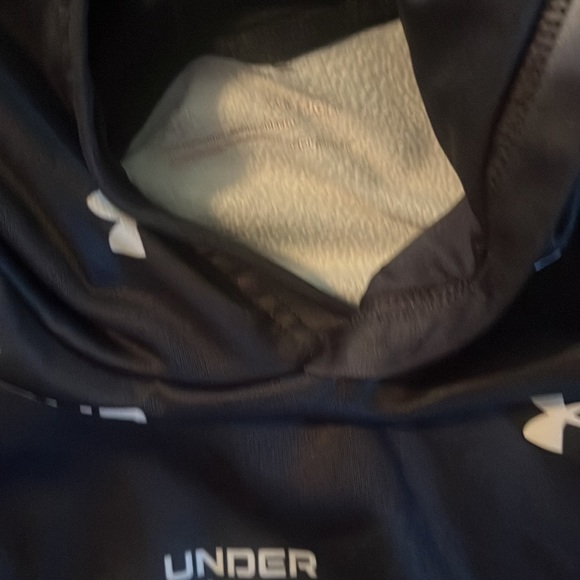 Youth under armour size large - Picture 2 of 3